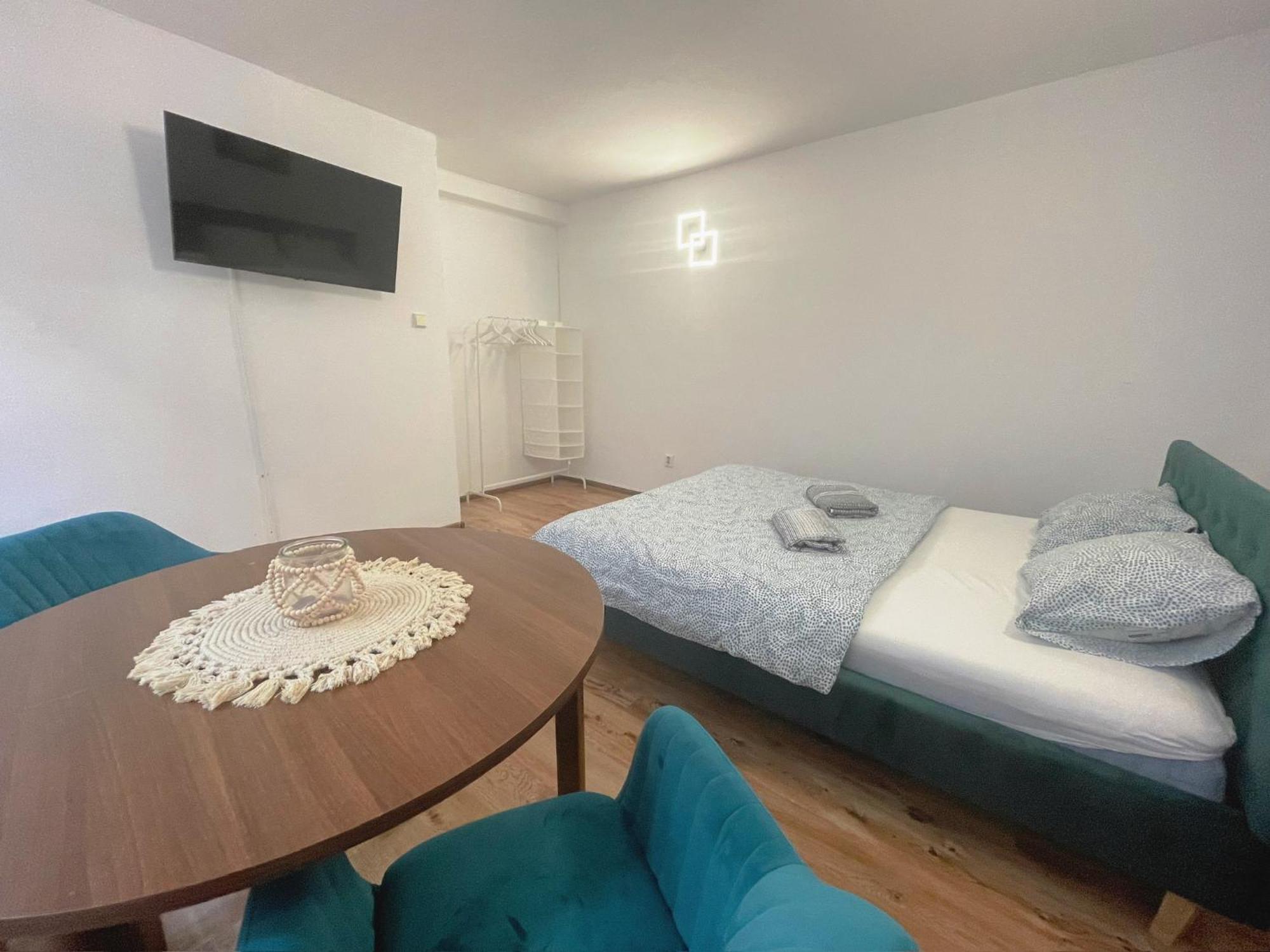 Central Apartment New Studio Kösice Dış mekan fotoğraf