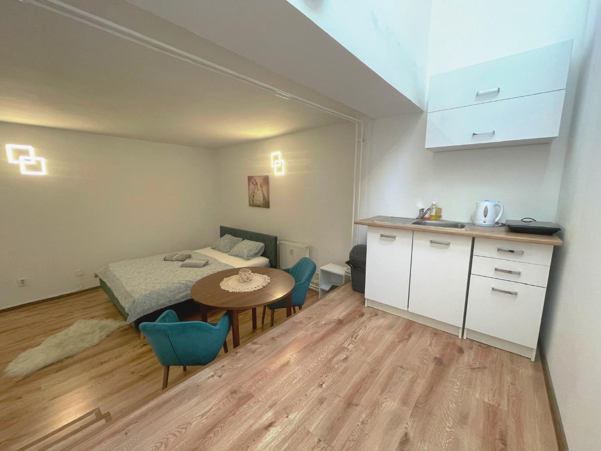 Central Apartment New Studio Kösice Dış mekan fotoğraf